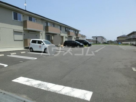 18/19 駐車場