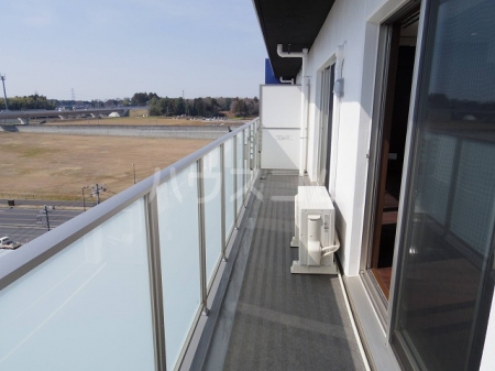 25/30 バルコニー