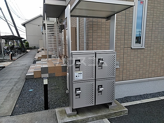 28/30 エントランス