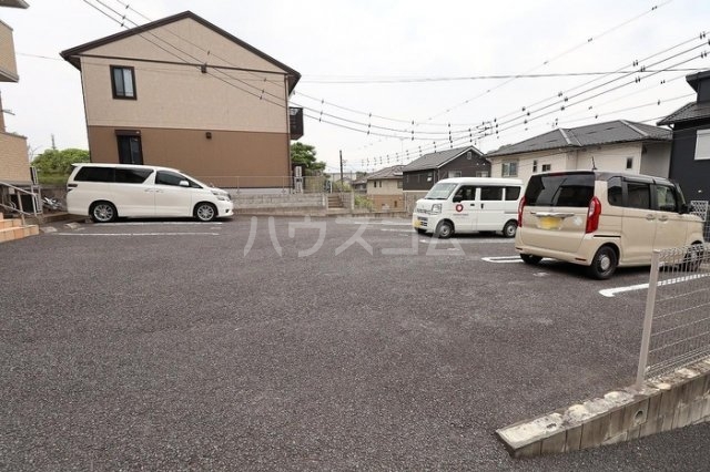 17/18 駐車場