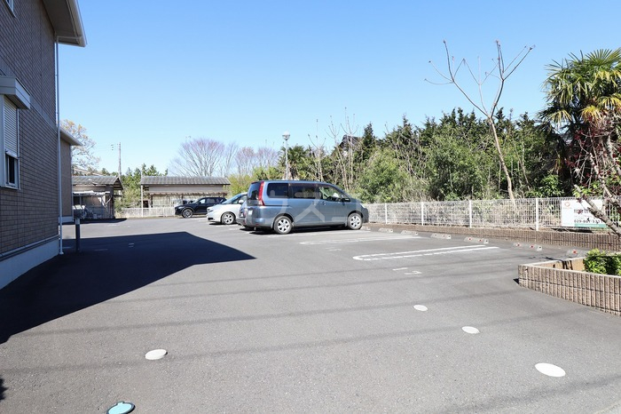 17/23 駐車場