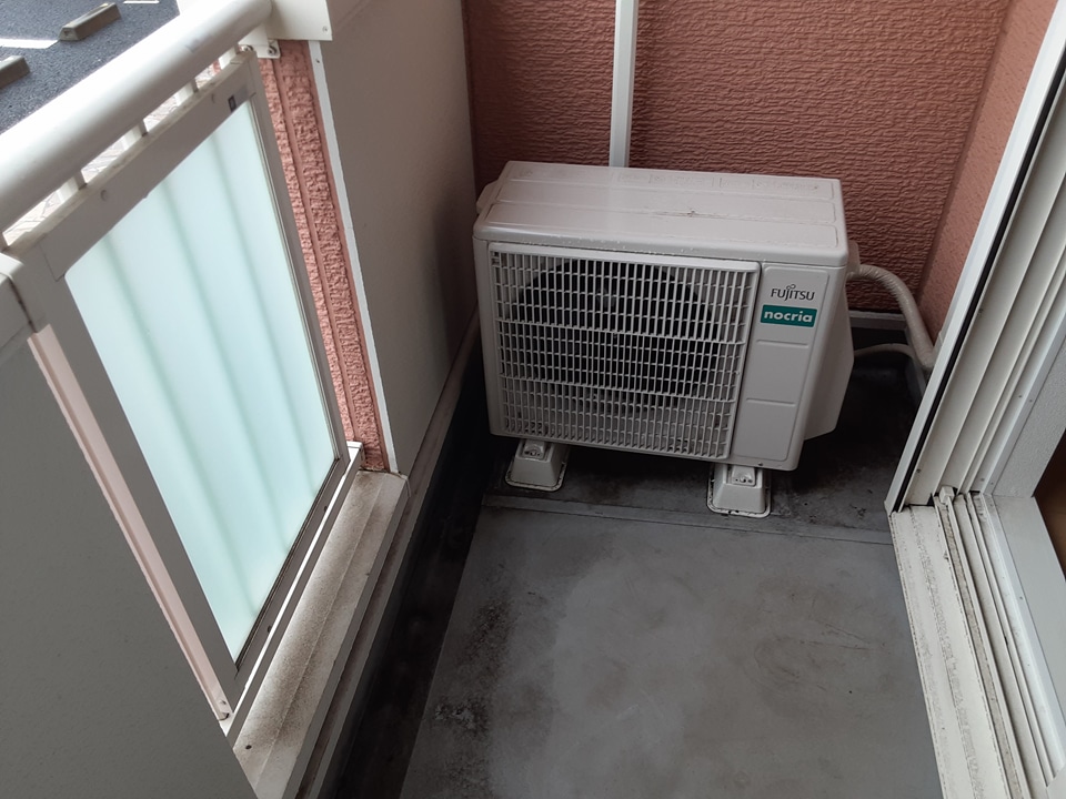 19/28 バルコニー