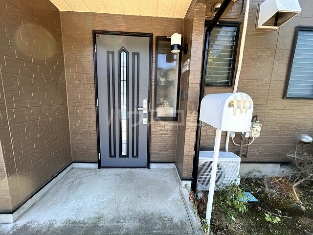 28/30 エントランス