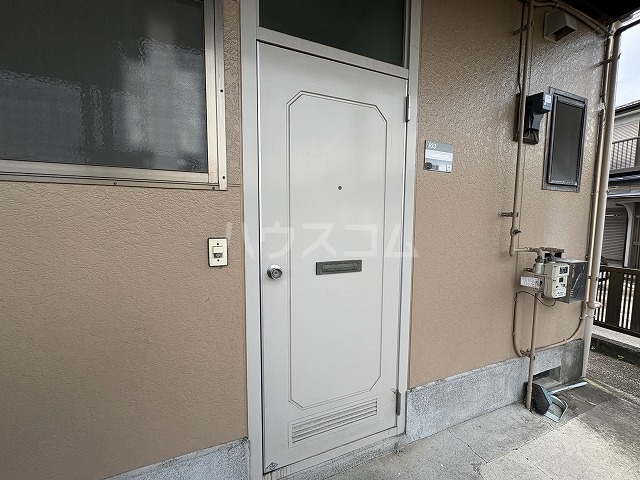14/30 玄関