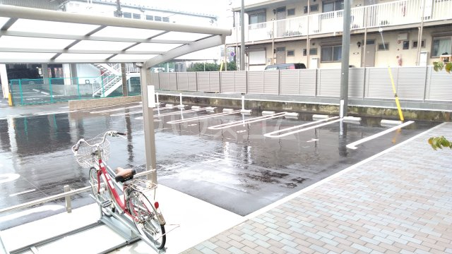 19/30 エントランス