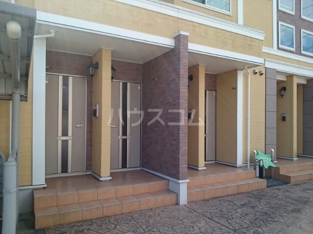 20/30 エントランス