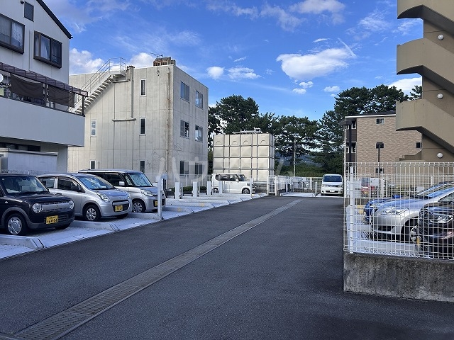 4/5 駐車場