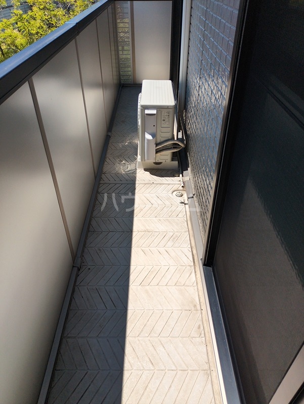 15/23 バルコニー