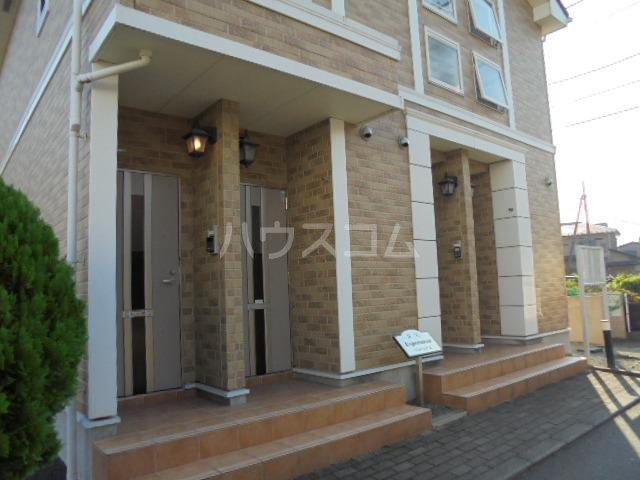 19/27 エントランス