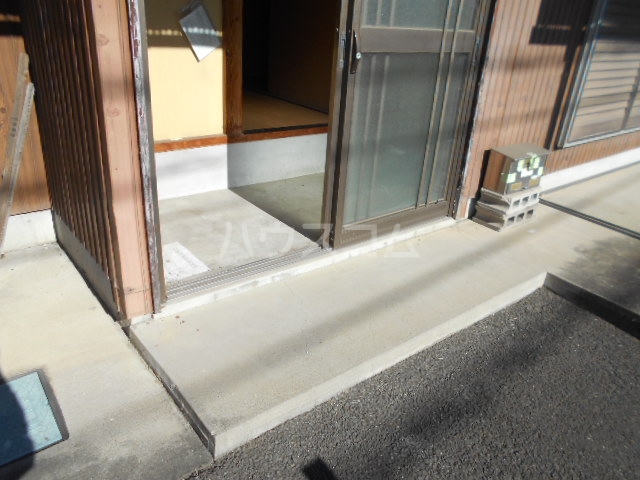 14/30 玄関