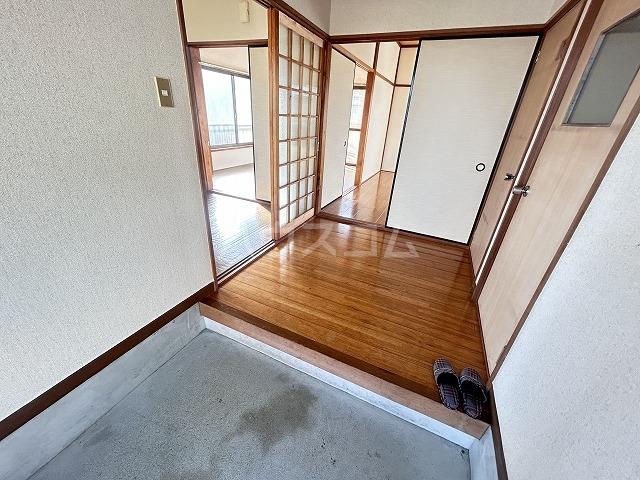13/30 玄関