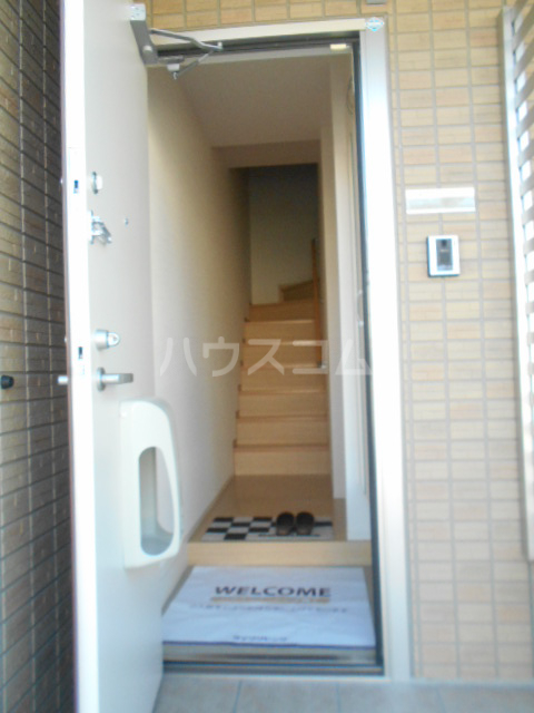 13/30 玄関