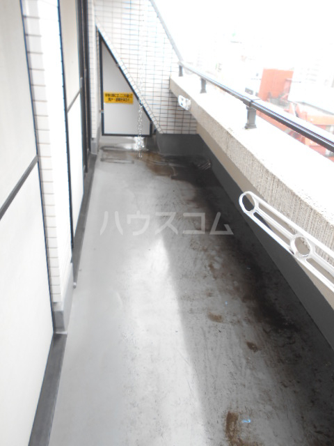 20/30 バルコニー