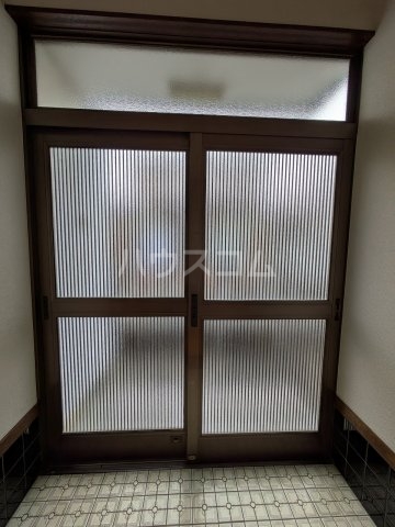15/30 玄関