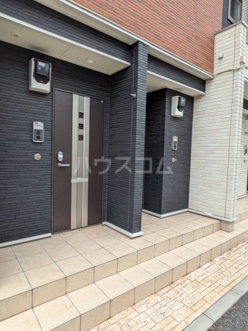 25/30 エントランス