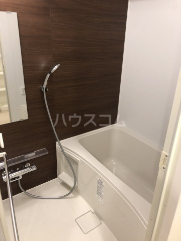 14/30 浴室