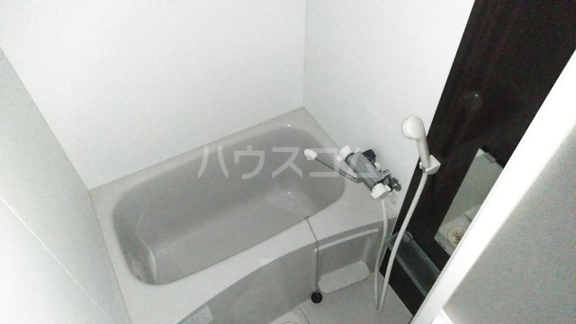 14/25 浴室