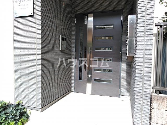 17/27 エントランス