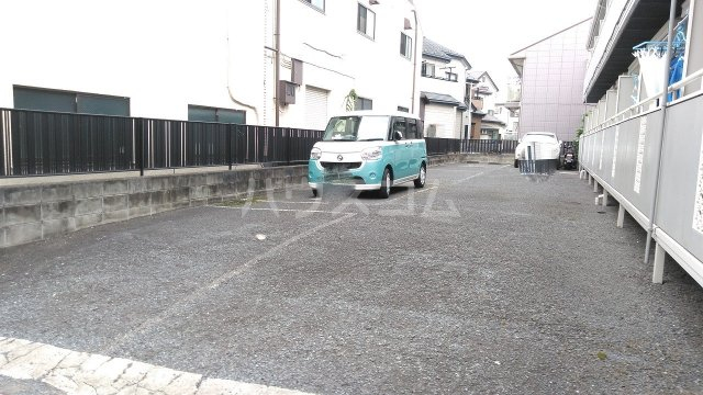 22/30 駐車場