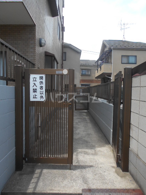 2/10 エントランス