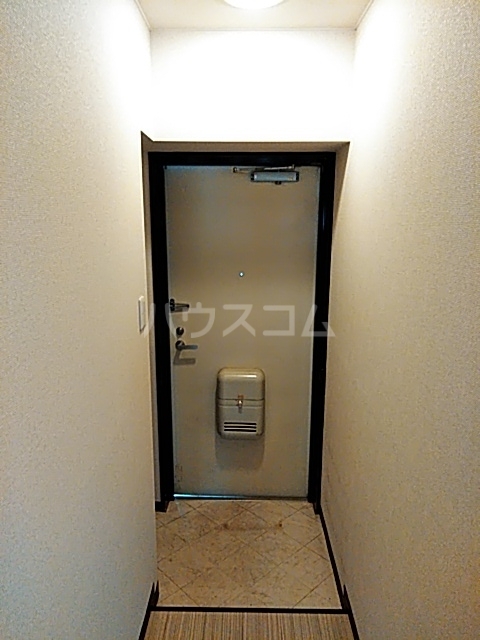 13/30 玄関