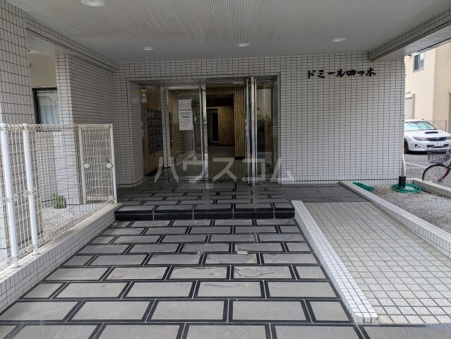 3/4 エントランス