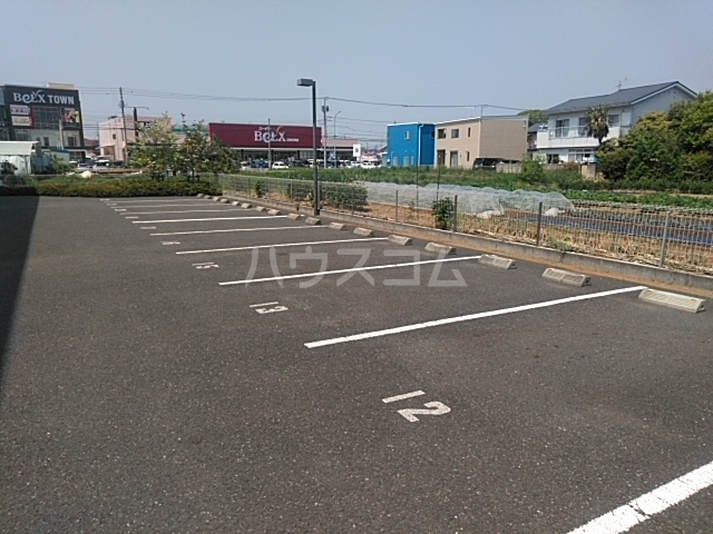 2/7 駐車場