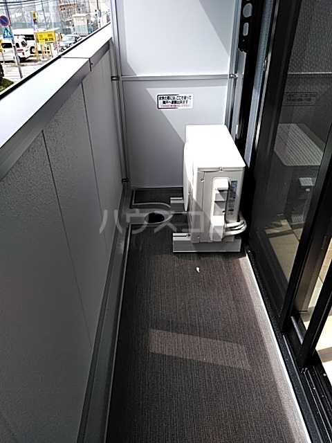 19/28 バルコニー