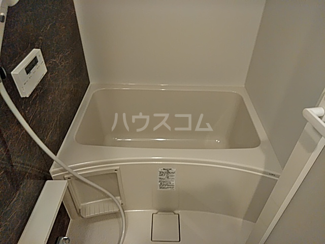 14/30 浴室