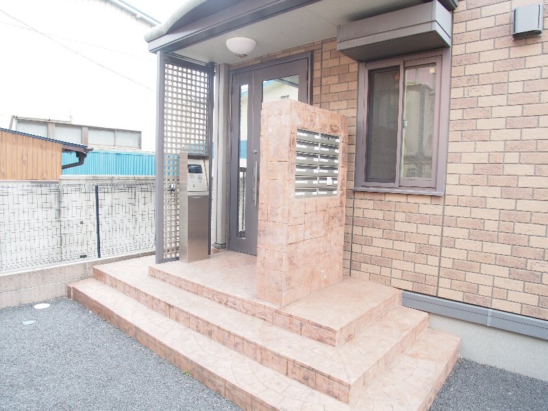 22/30 エントランス