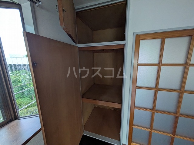 13/30 収納
