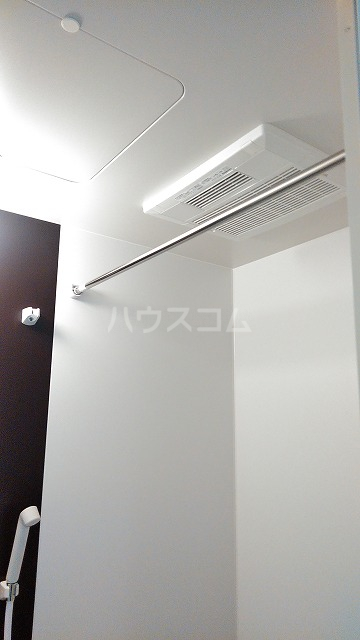 13/30 浴室