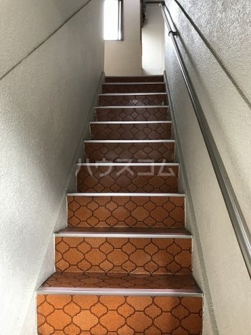 21/27 エントランス