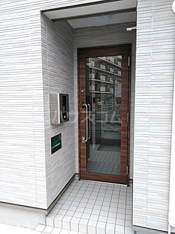 22/29 エントランス