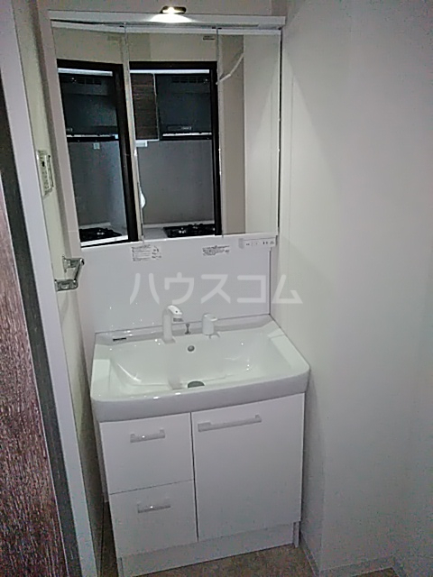 15/30 洗面