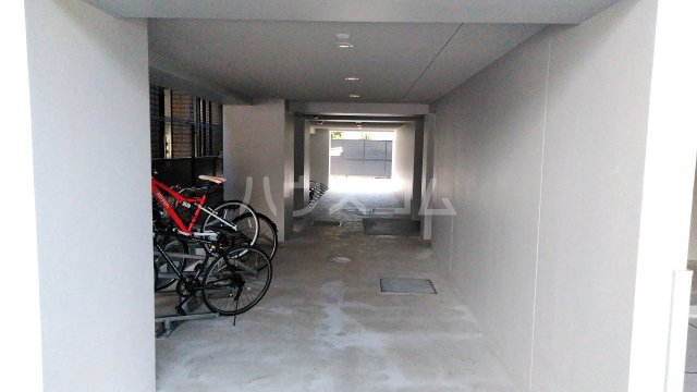 25/30 駐車場