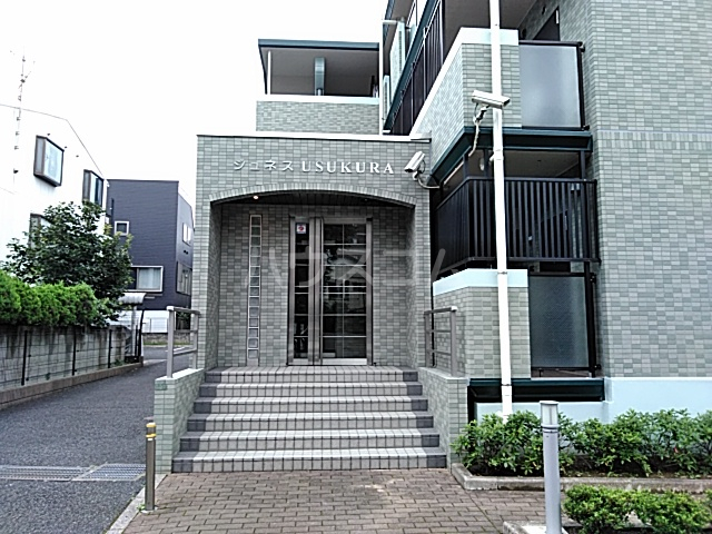 18/28 エントランス