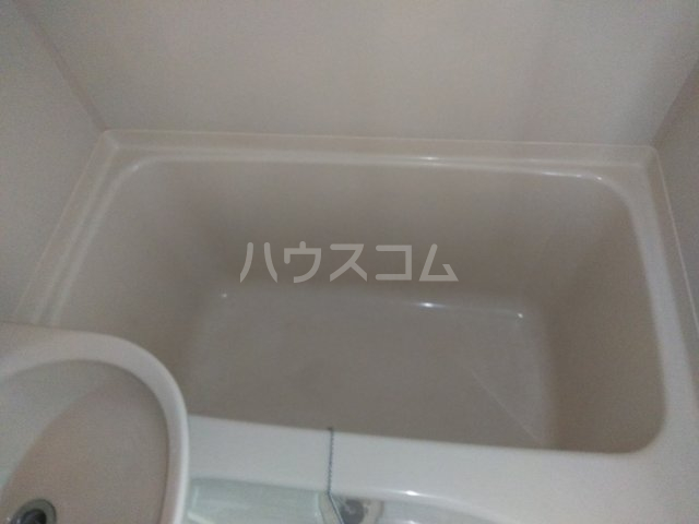 13/30 浴室