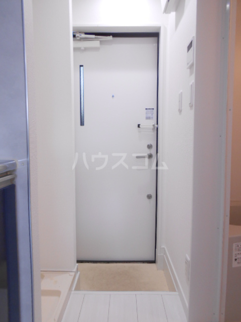 13/30 玄関