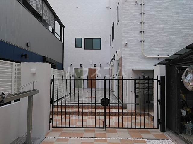 29/30 エントランス