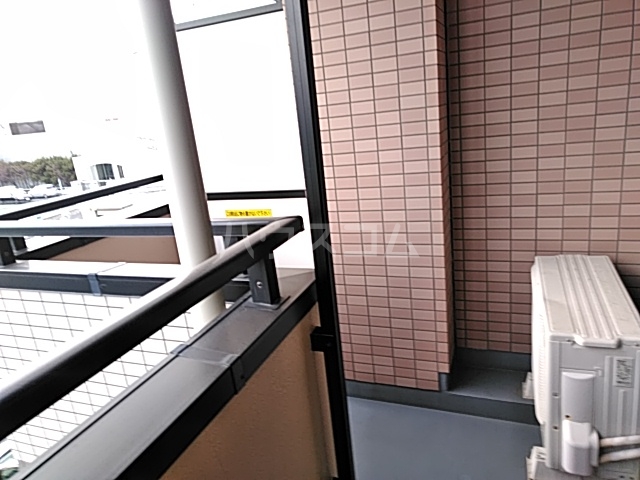 13/30 バルコニー