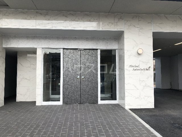 25/30 エントランス