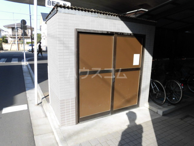 20/28 エントランス