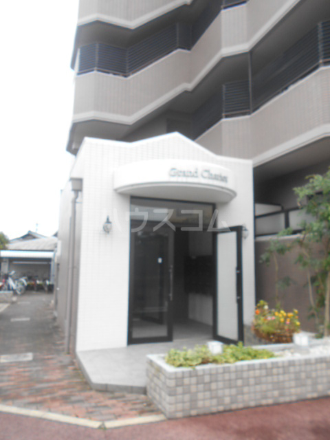 16/25 エントランス