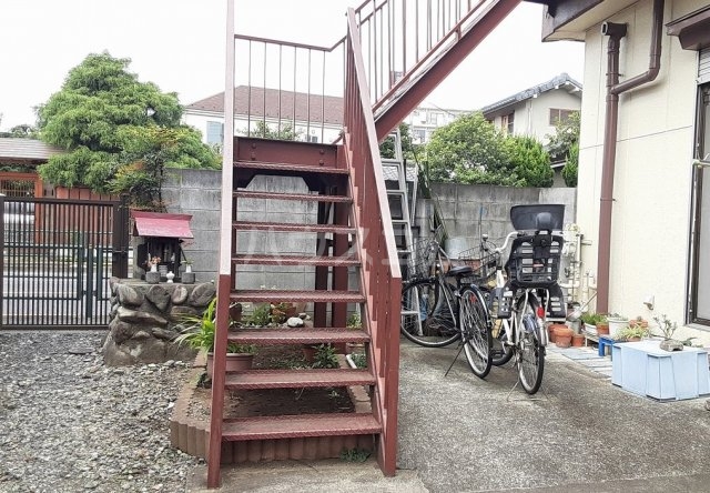 21/30 エントランス