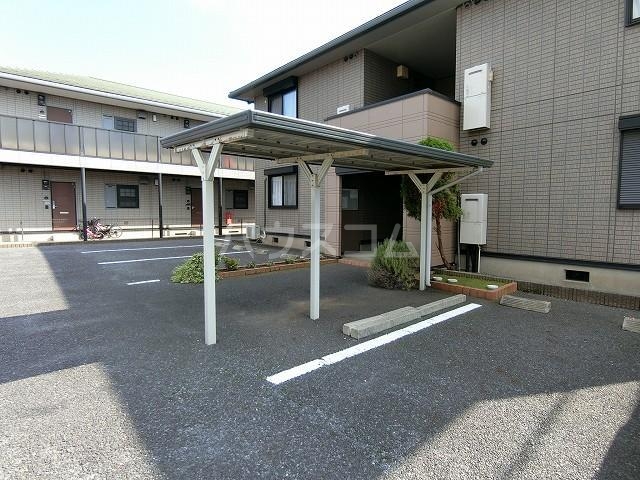 2/4 駐車場