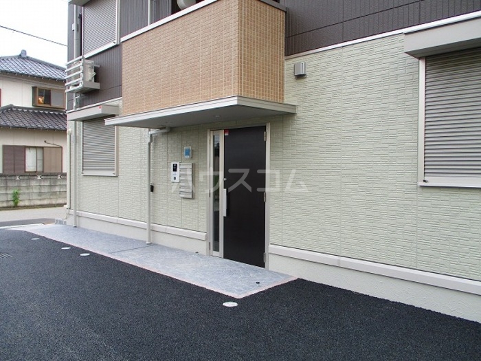 17/19 エントランス