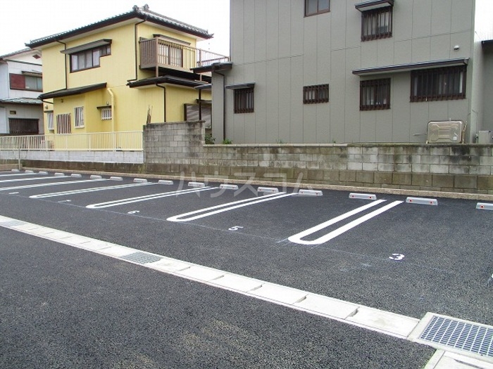 19/19 駐車場