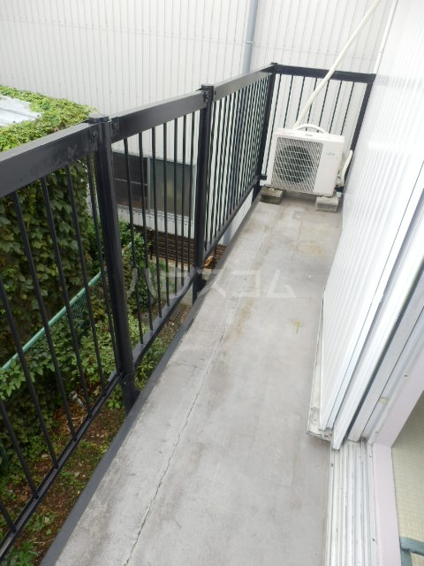 19/25 バルコニー