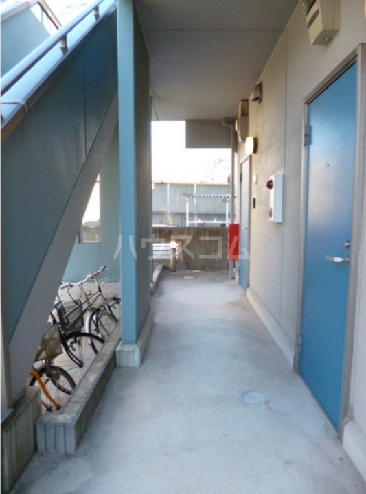 15/17 エントランス